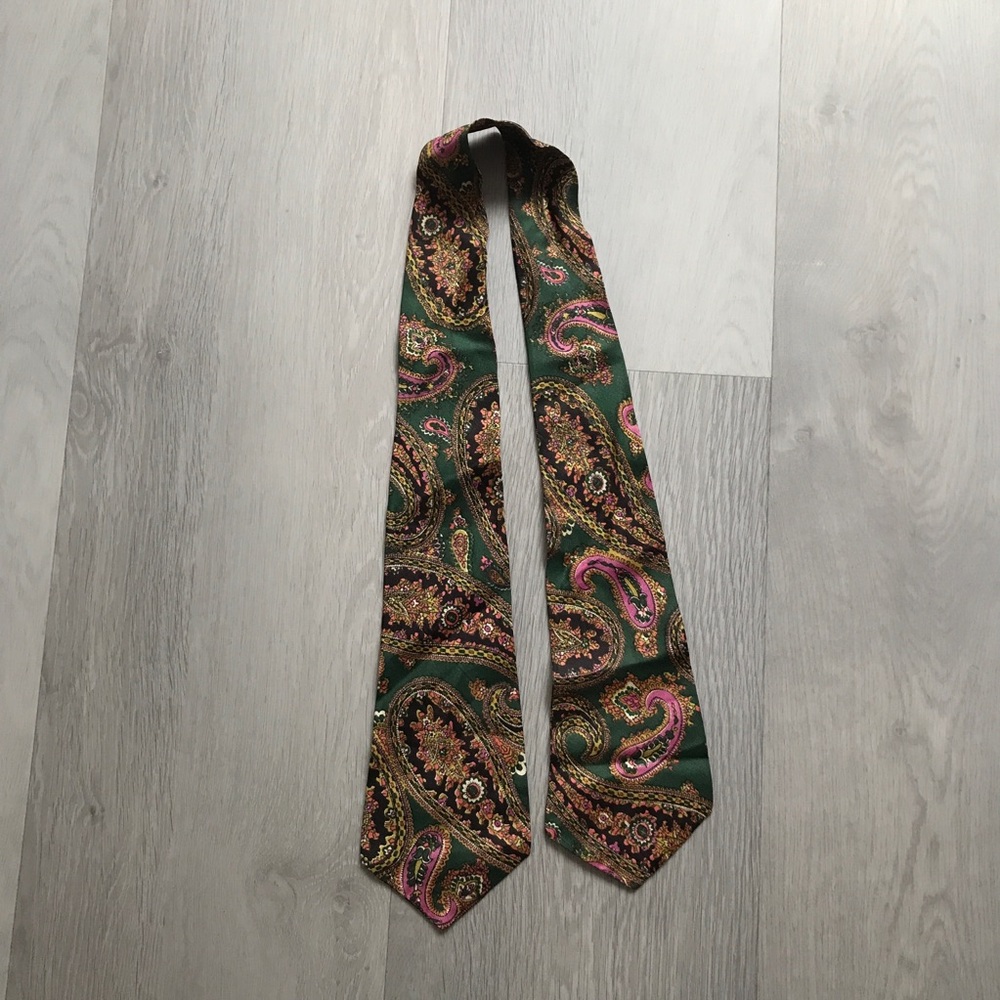 GREEN PINK PAISLEY ASCOT SATIN JACQUARD TIE MENS